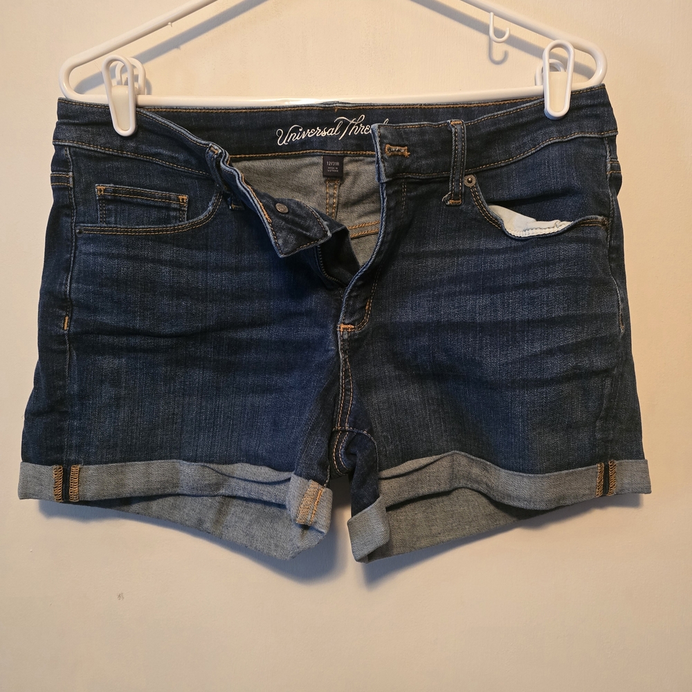 Universal Thread Women's Jean Shorts - Deep Indigo